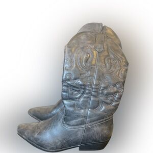 Women size 13w cowboy boots